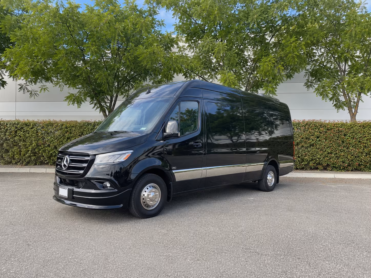 find transportation for your next prom 1