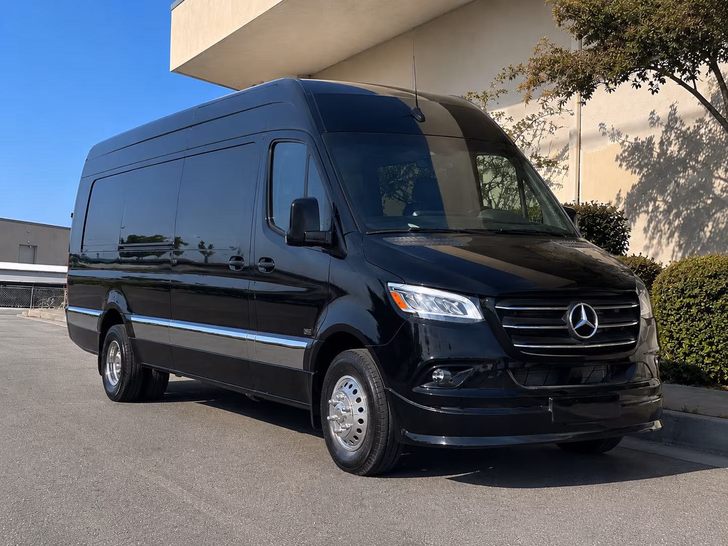 find transportation for your next prom 4