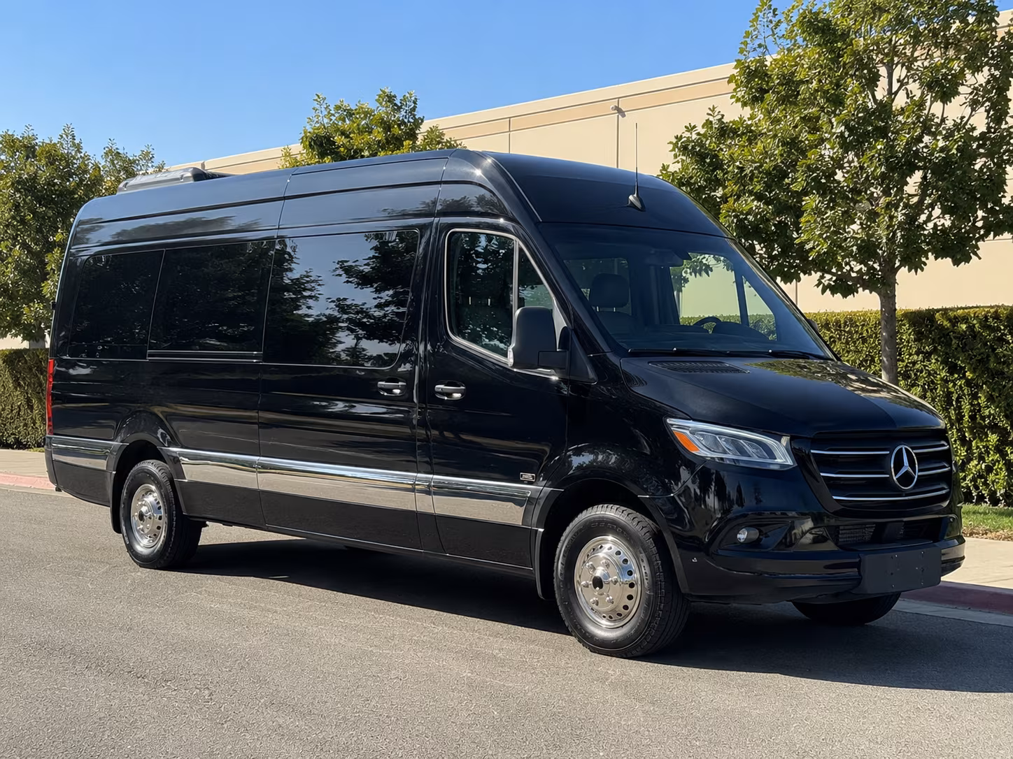 find transportation for your next prom 5