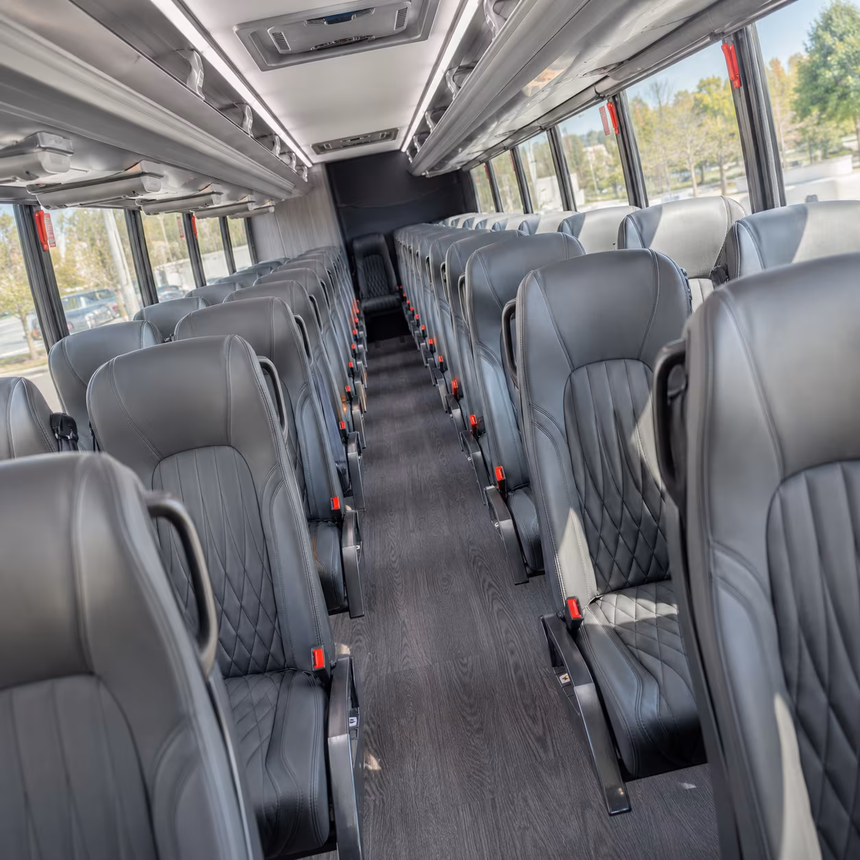 minibuses and charter buses for fort worth college campus visits